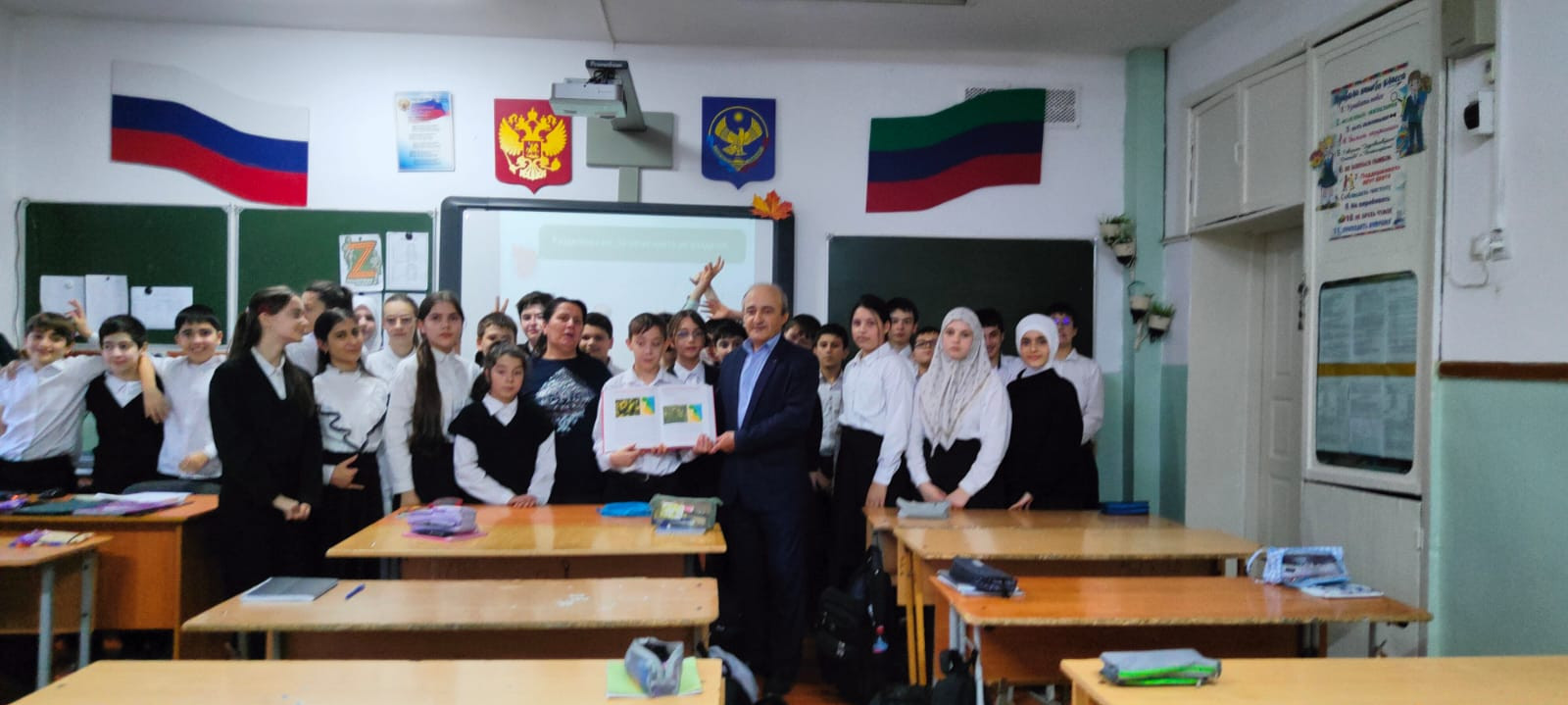 Экоурок "Разделяй с нами" прошел в 17 школе г. Махачкалы